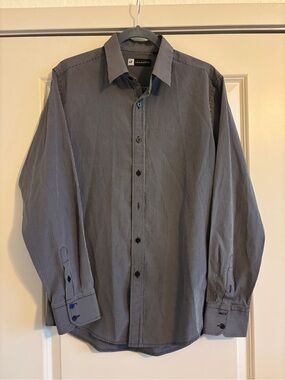Level Ten Men's Grey Pinstripe Dress Shirt Like New Size M